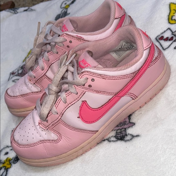 Nike Dunk Pink Athletic Shoes - Picture 3 of 13
